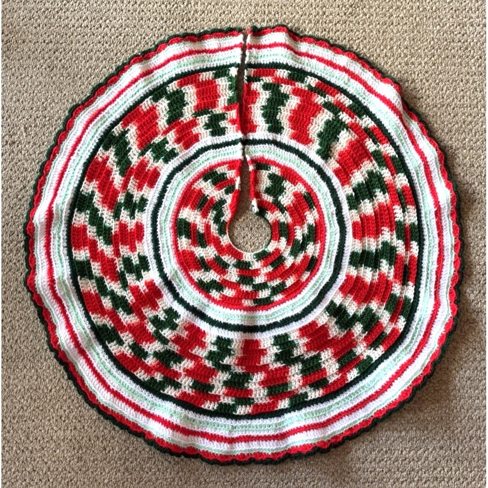 Handmade Crochet Christmas Tree‎ Skirt Red Green White Traditional Holiday Decor